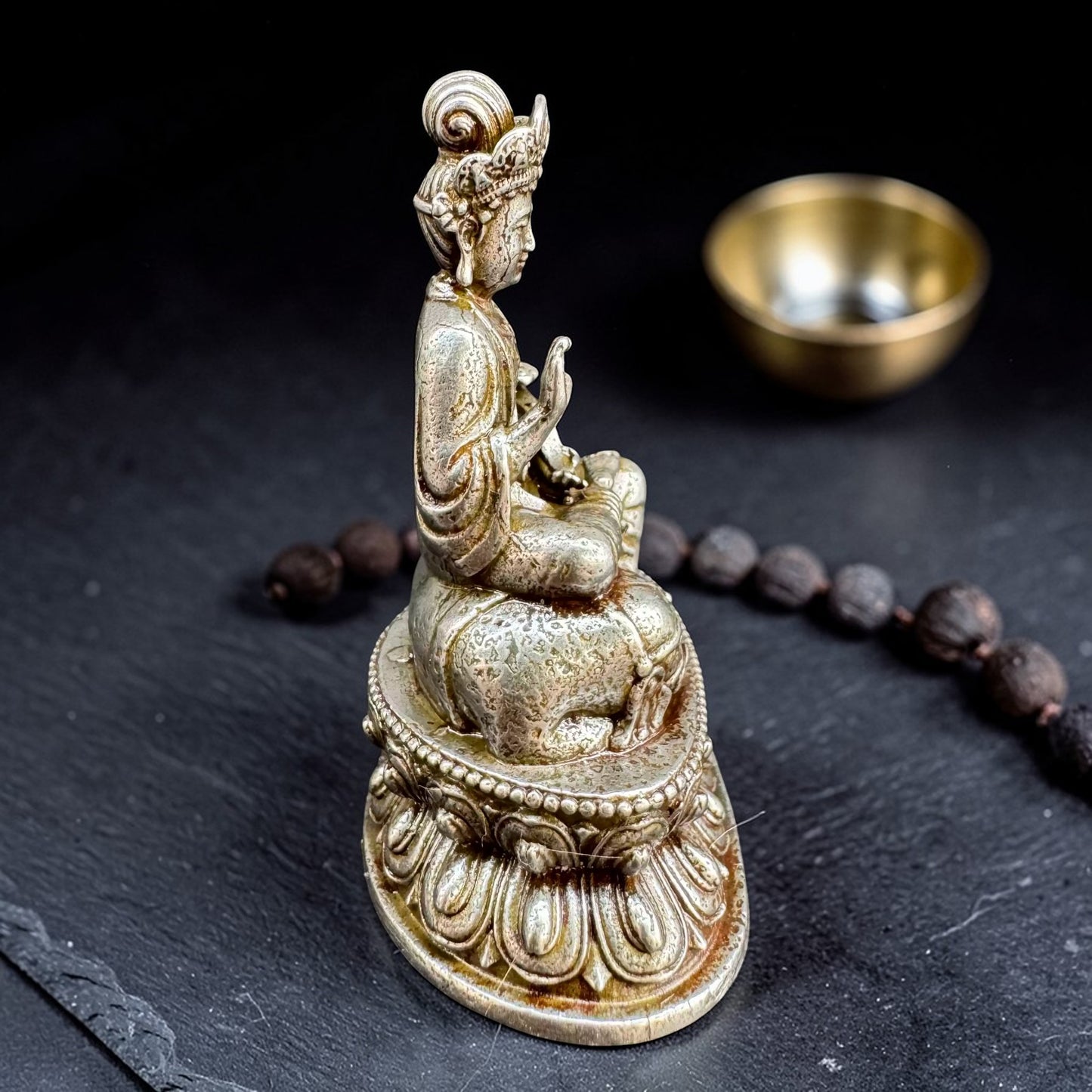 Samantabhadra Buddha Figure for Shrine Shelf Display reference image 3