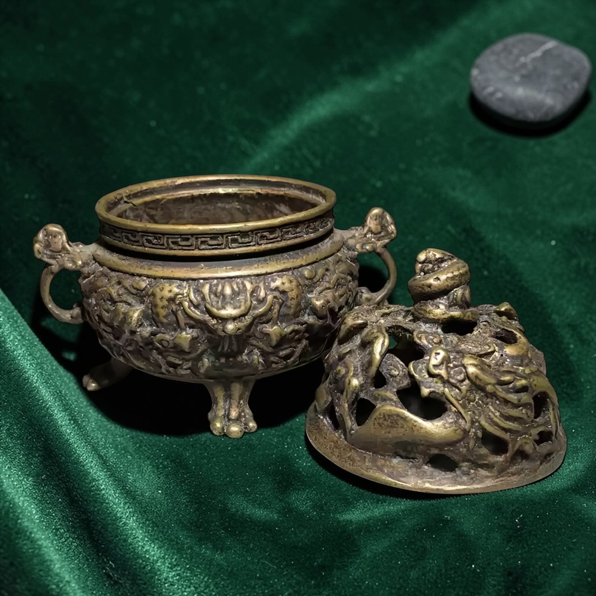 Tibetan Copper Dragon Incense Burner - Raised Relief weight reference
